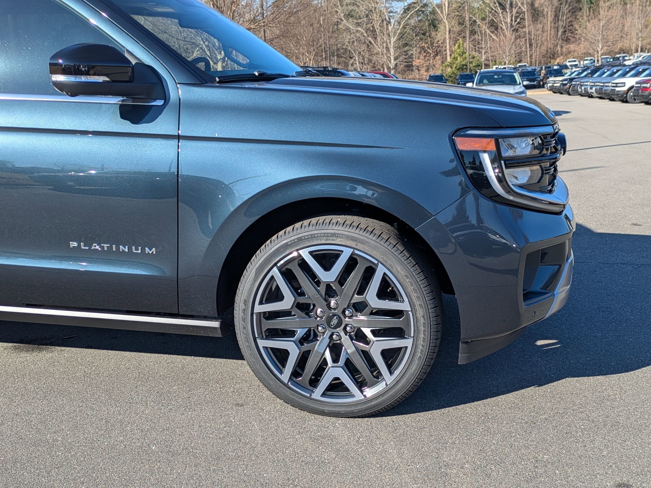 2026 Ford Expedition Max Platinum - Crossroads Courtesy Demo