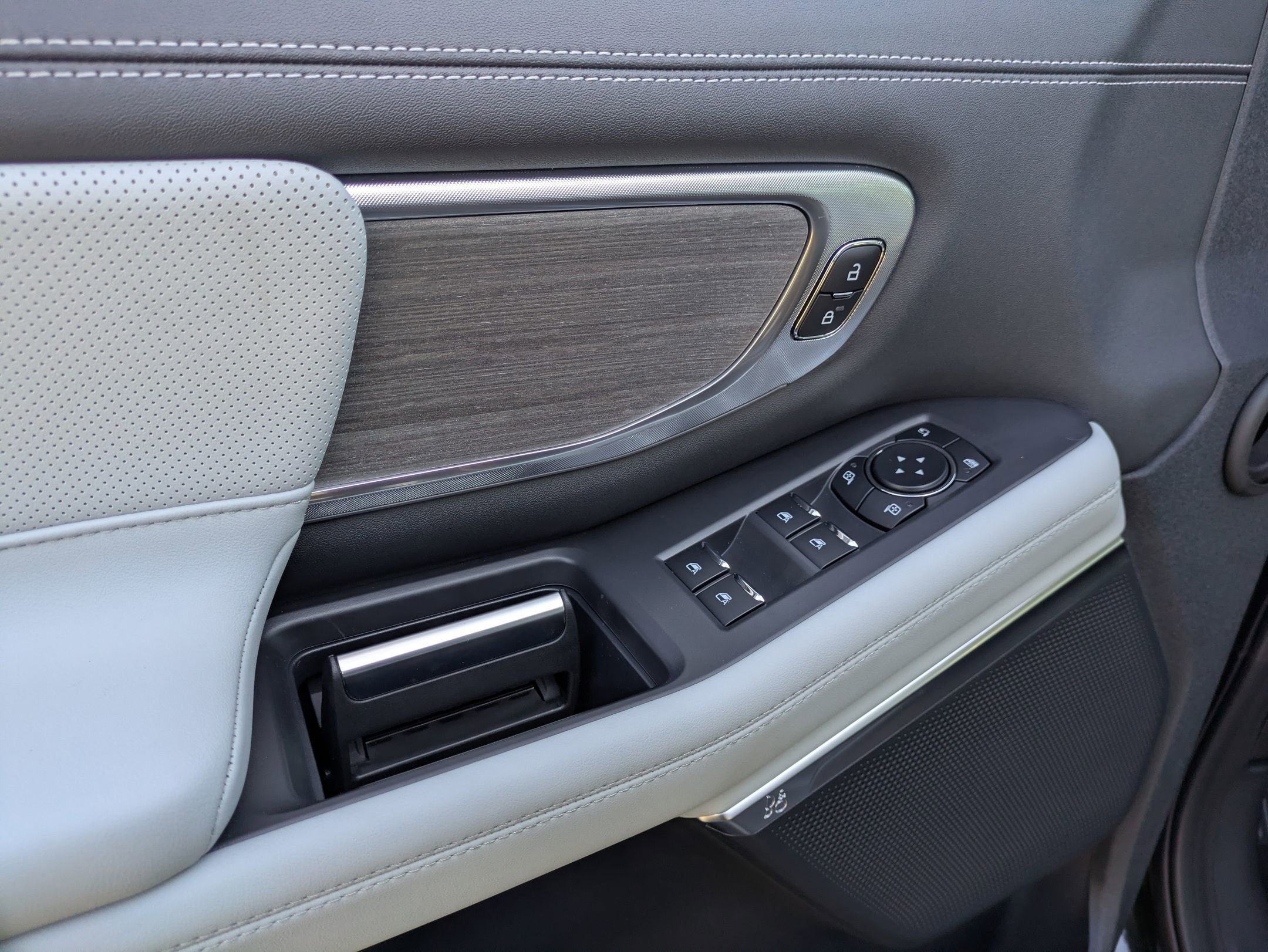 2026 Ford Expedition Max Platinum - Crossroads Courtesy Demo