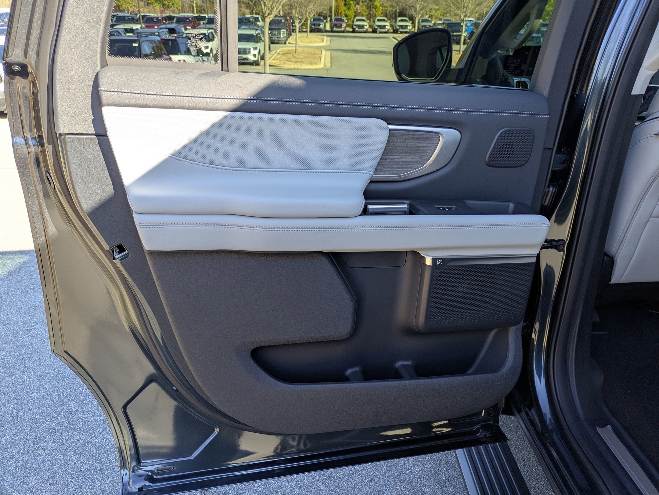 2026 Ford Expedition Max Platinum - Crossroads Courtesy Demo