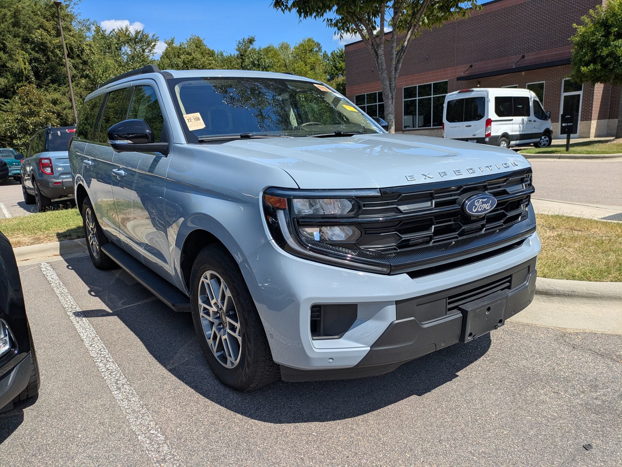 2025 Ford Expedition Active