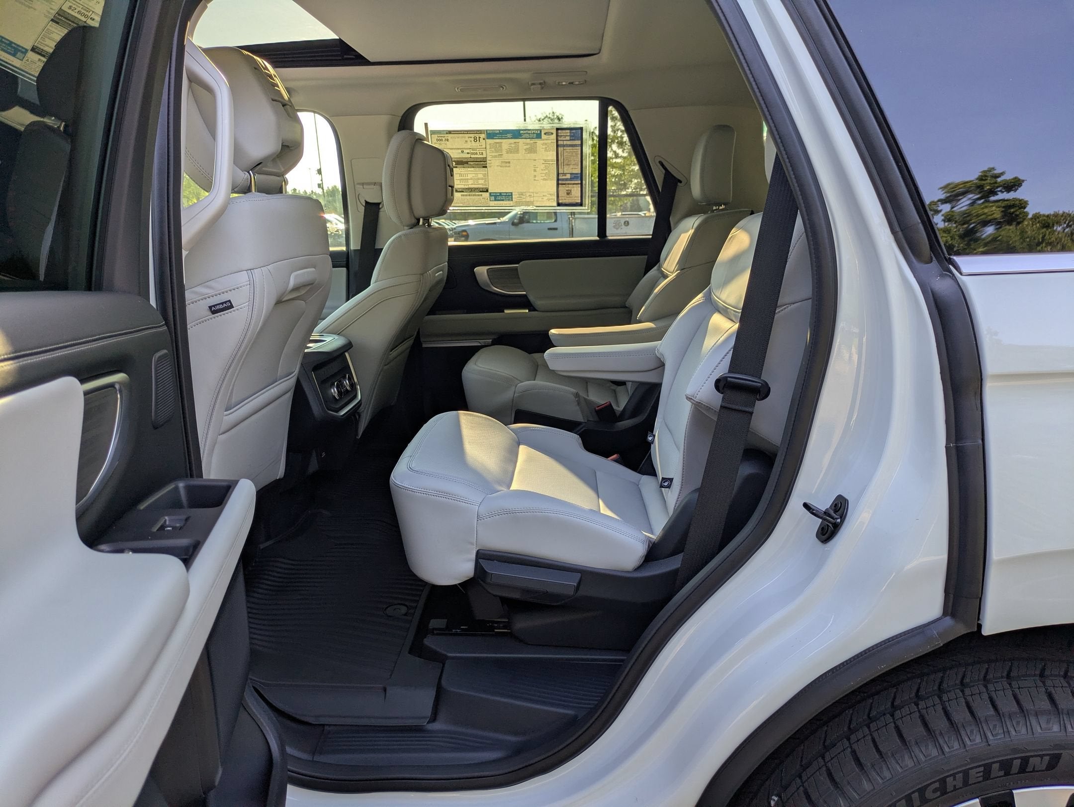 2027 Ford Expedition Platinum
