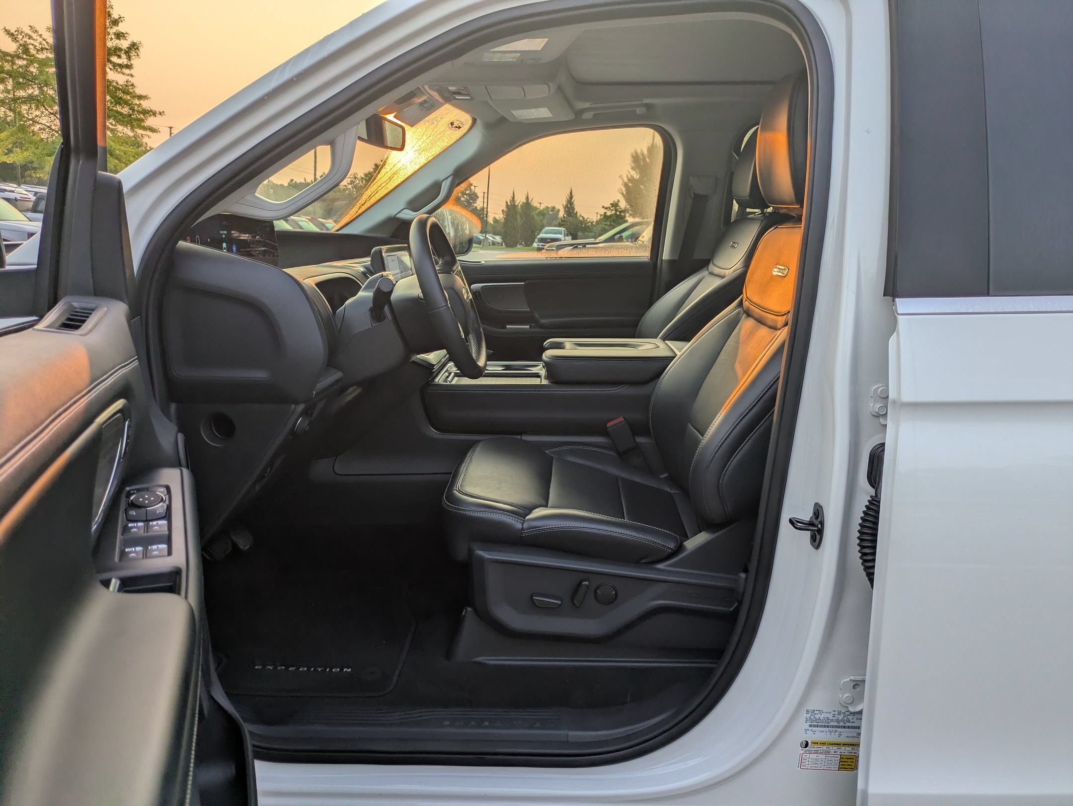 2026 Ford Expedition Platinum - Crossroads Courtesy Demo