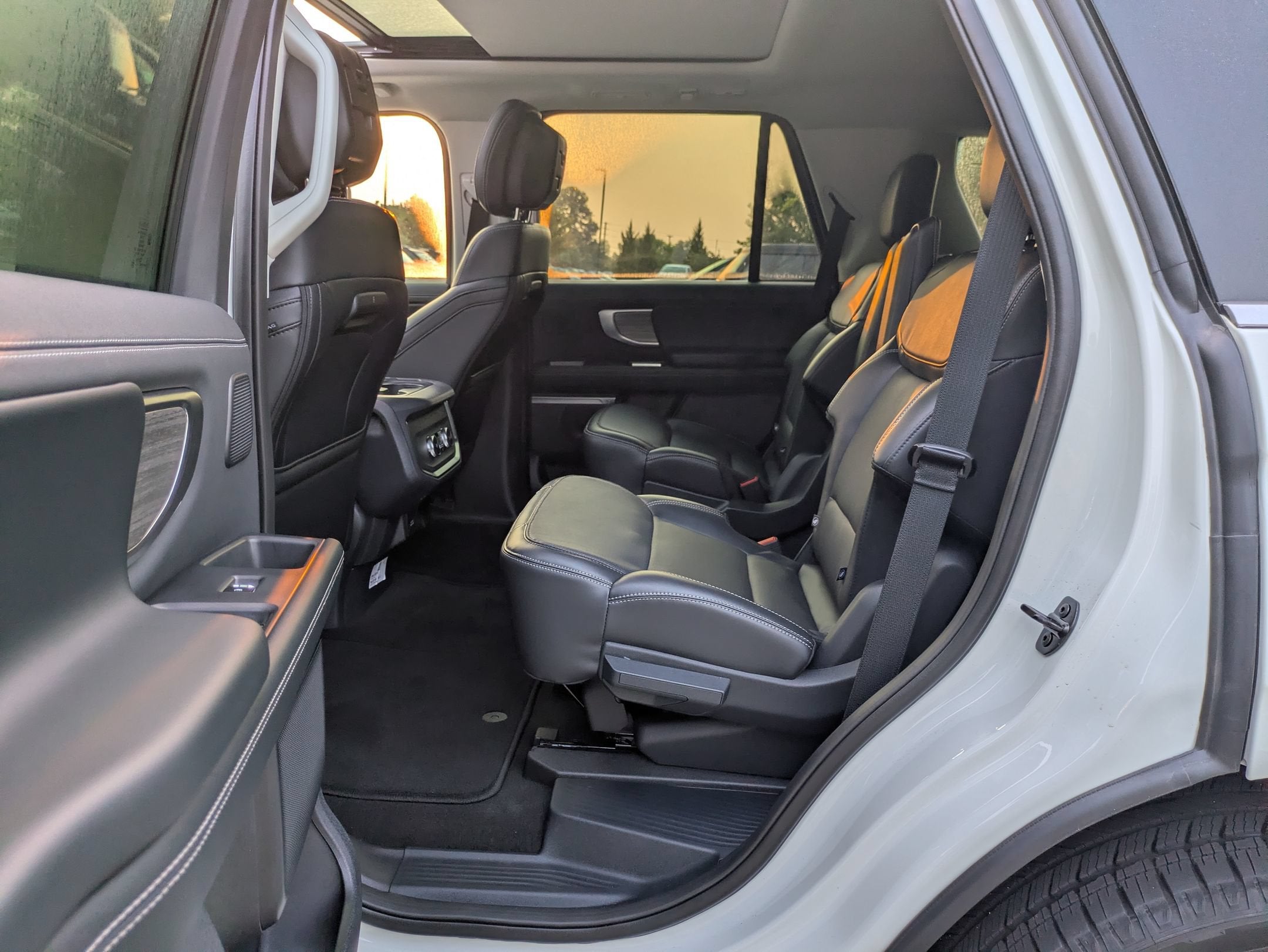 2026 Ford Expedition Platinum - Crossroads Courtesy Demo