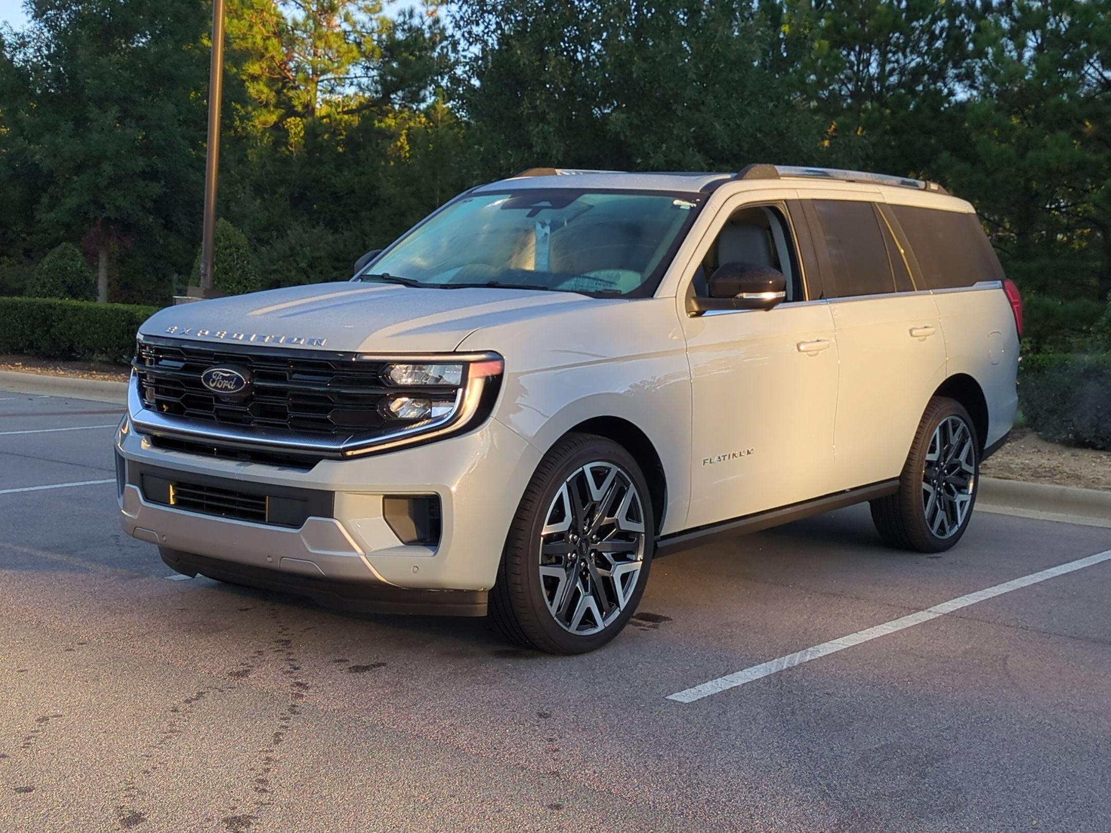 2026 Ford Expedition Platinum - Crossroads Courtesy Demo