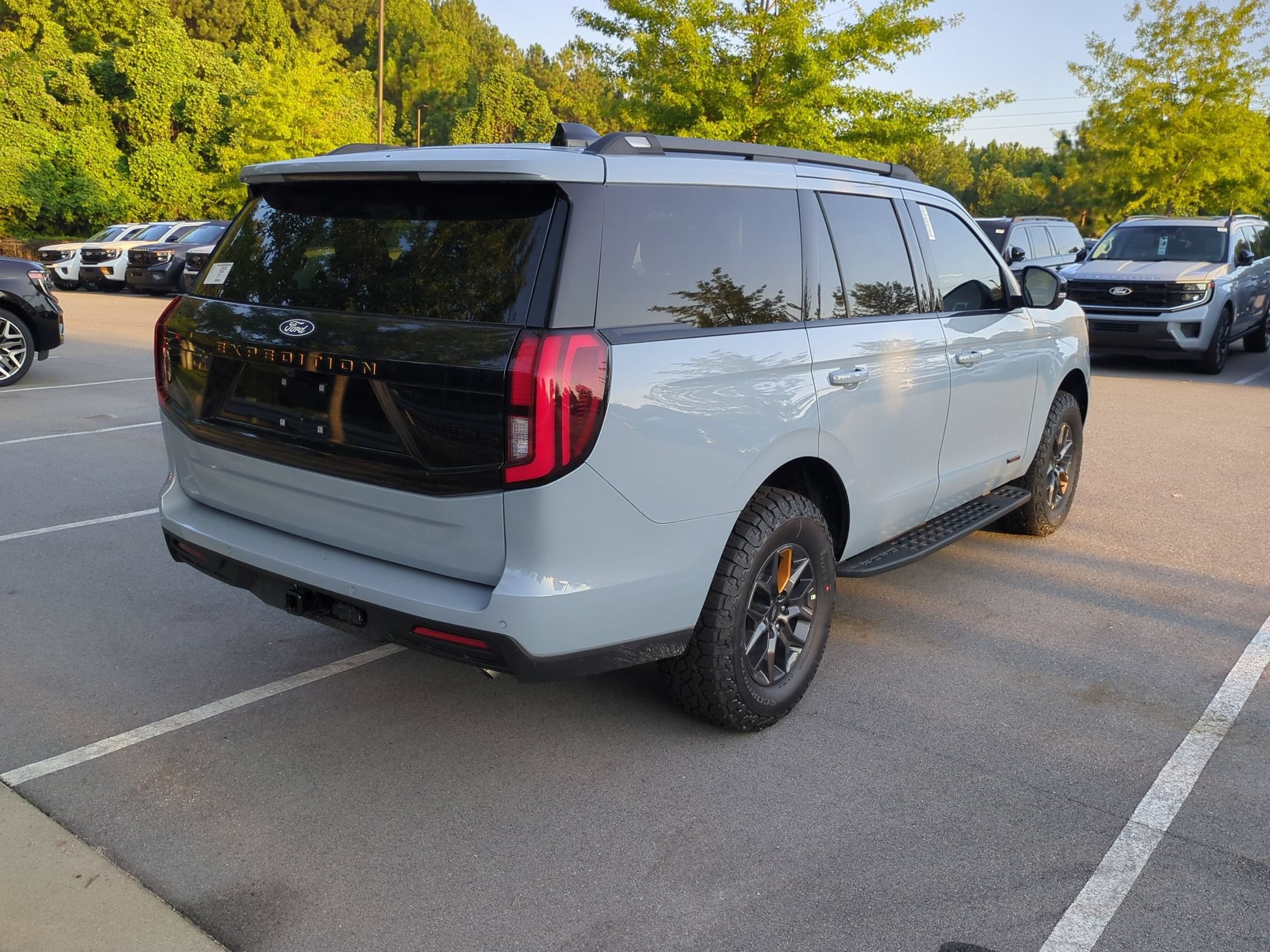 2027 Ford Expedition Tremor