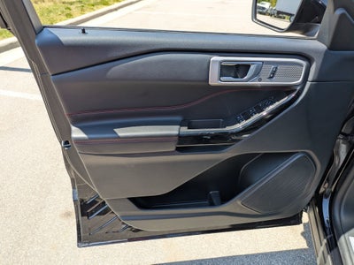 2024 Ford Explorer ST-Line