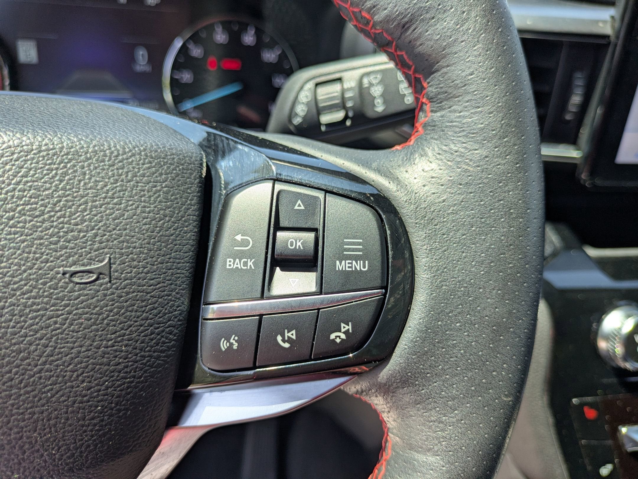 2024 Ford Explorer ST-Line