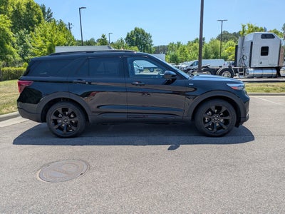 2024 Ford Explorer ST-Line