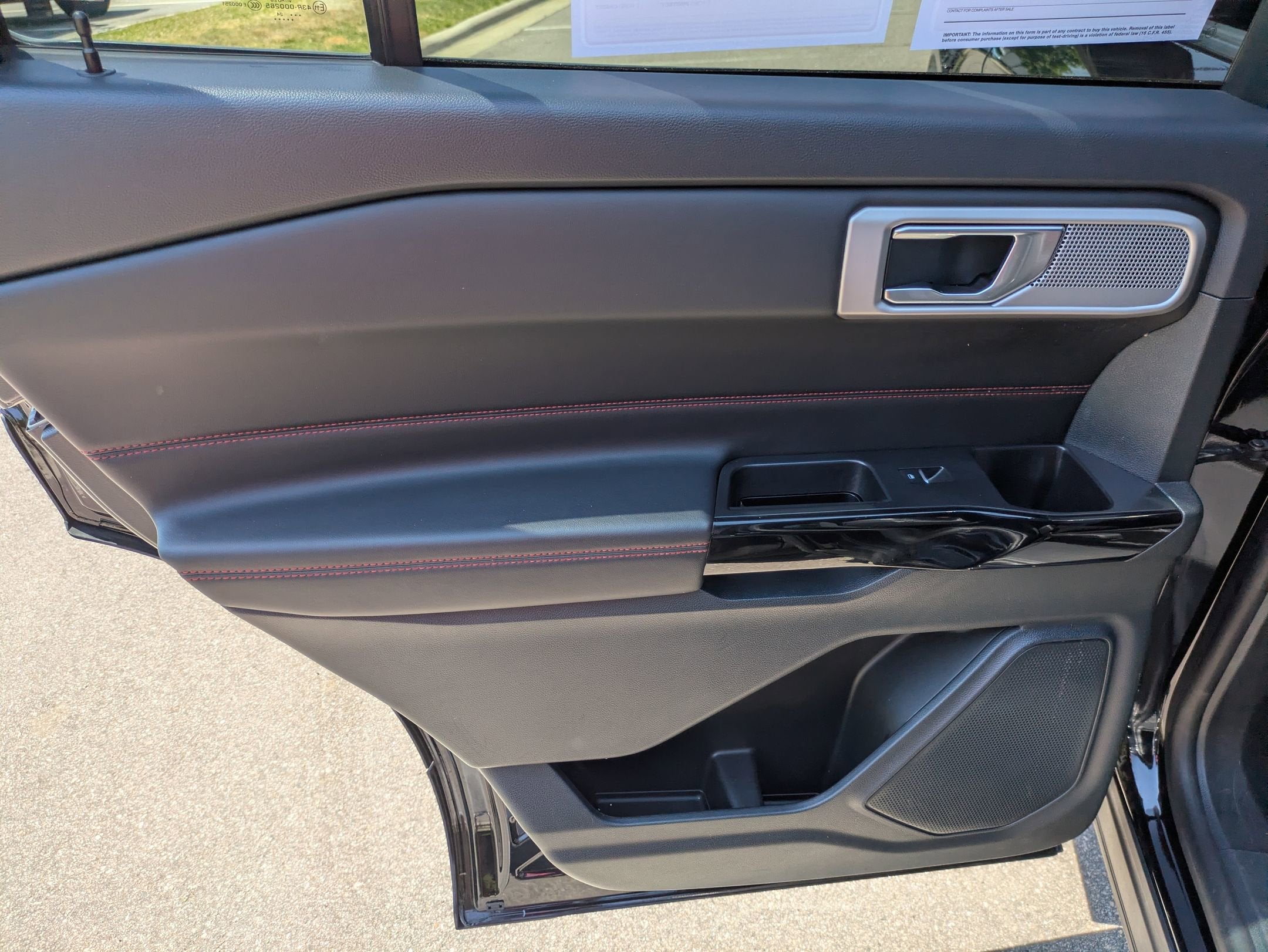 2024 Ford Explorer ST-Line