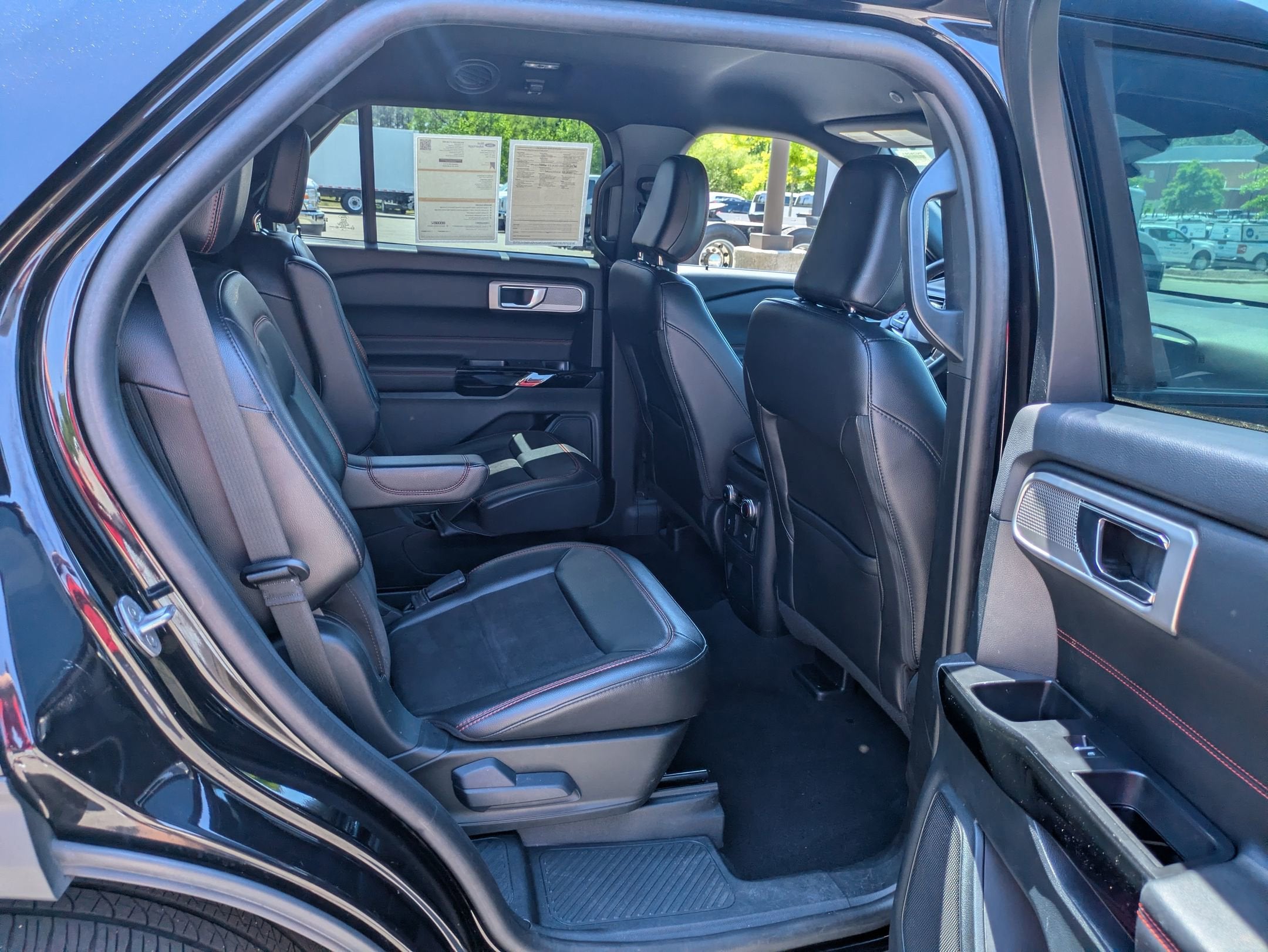 2024 Ford Explorer ST-Line