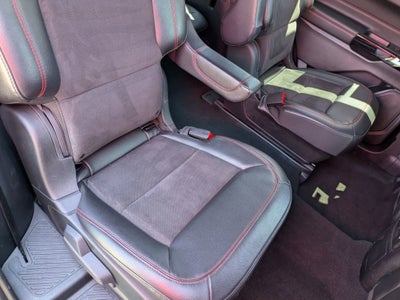 2024 Ford Explorer ST-Line