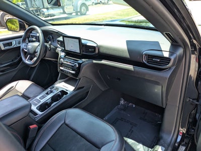 2024 Ford Explorer ST-Line