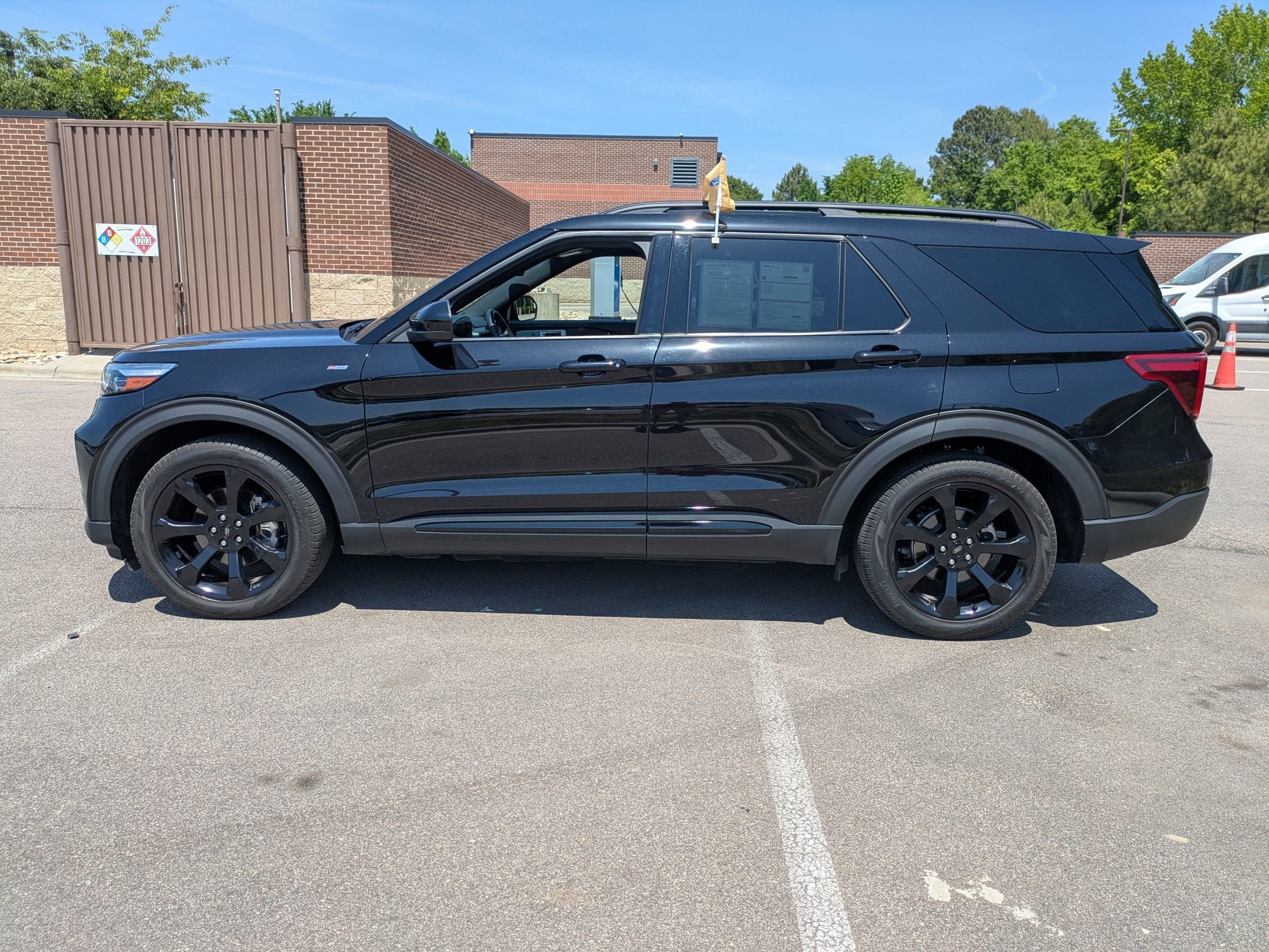 2024 Ford Explorer ST-Line