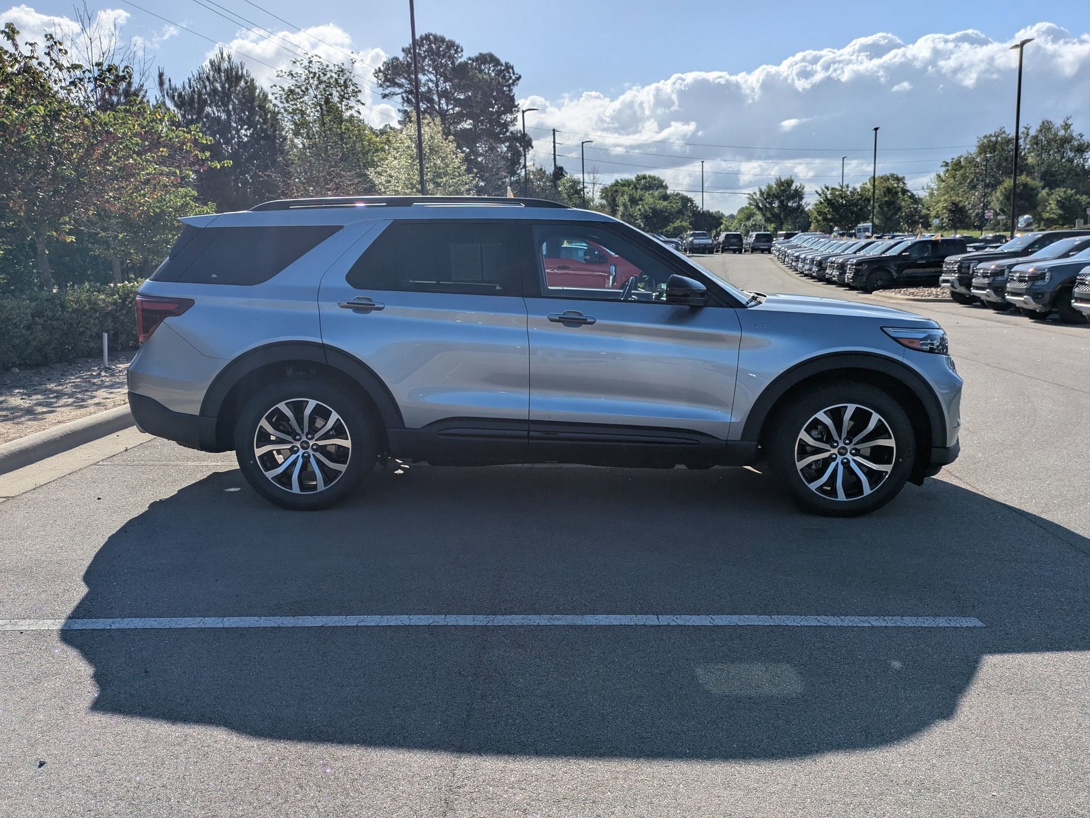 2022 Ford Explorer ST-Line