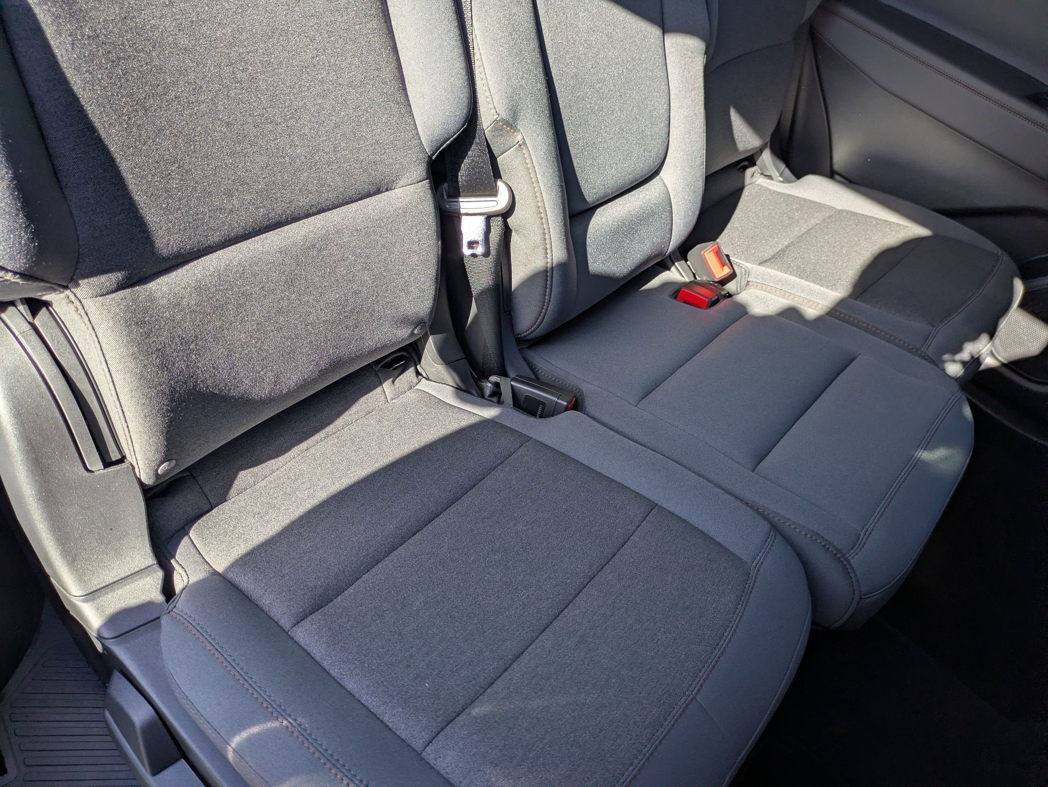 2026 Ford Explorer Active w/100A Pkg - Crossroads Courtesy Demo