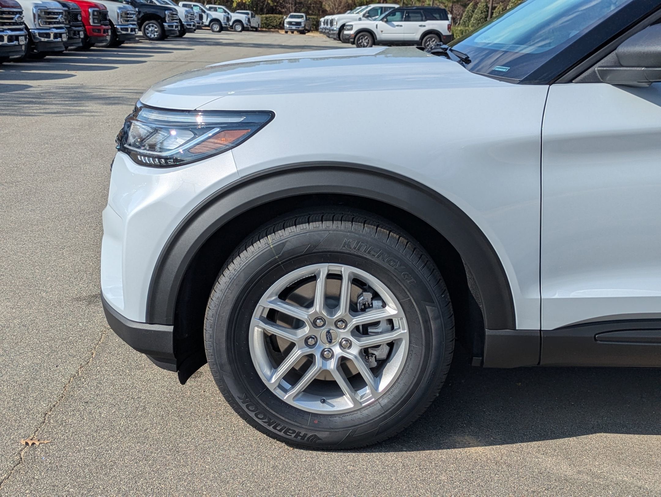 2026 Ford Explorer Active w/100A Pkg