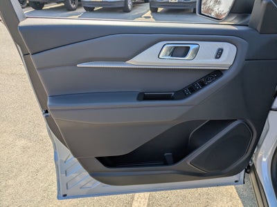 2026 Ford Explorer Active w/100A Pkg