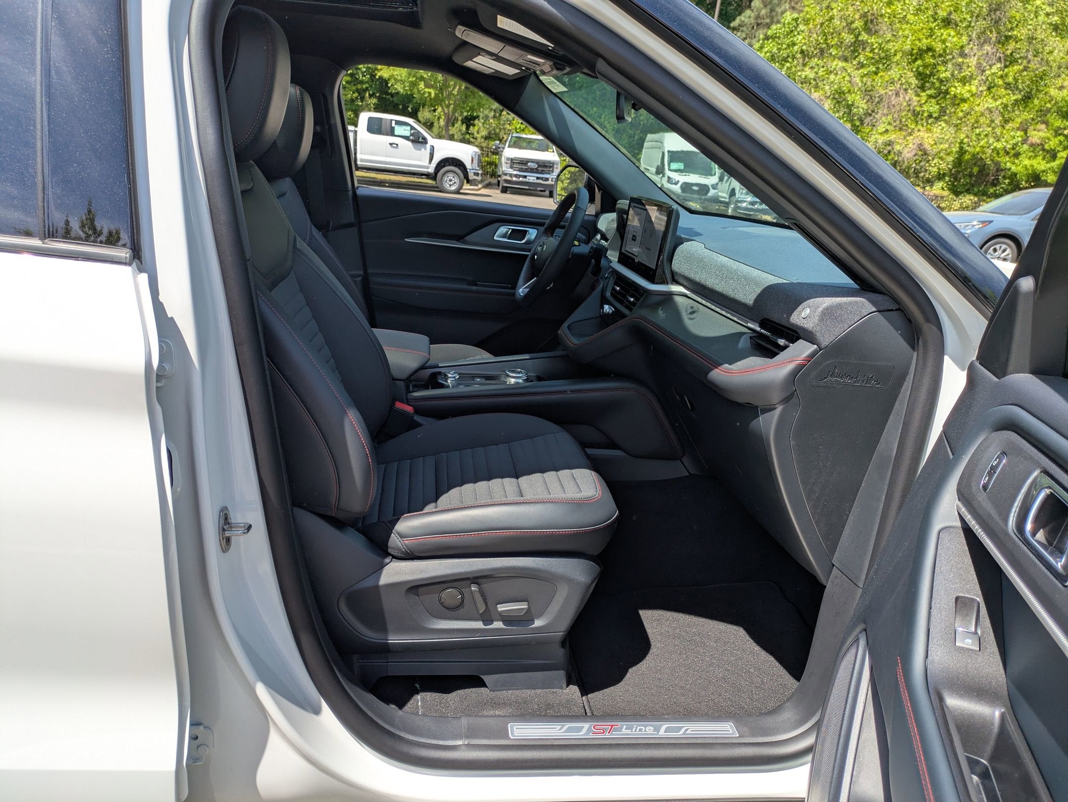 2026 Ford Explorer ST-Line - Crossroads Courtesy Demo