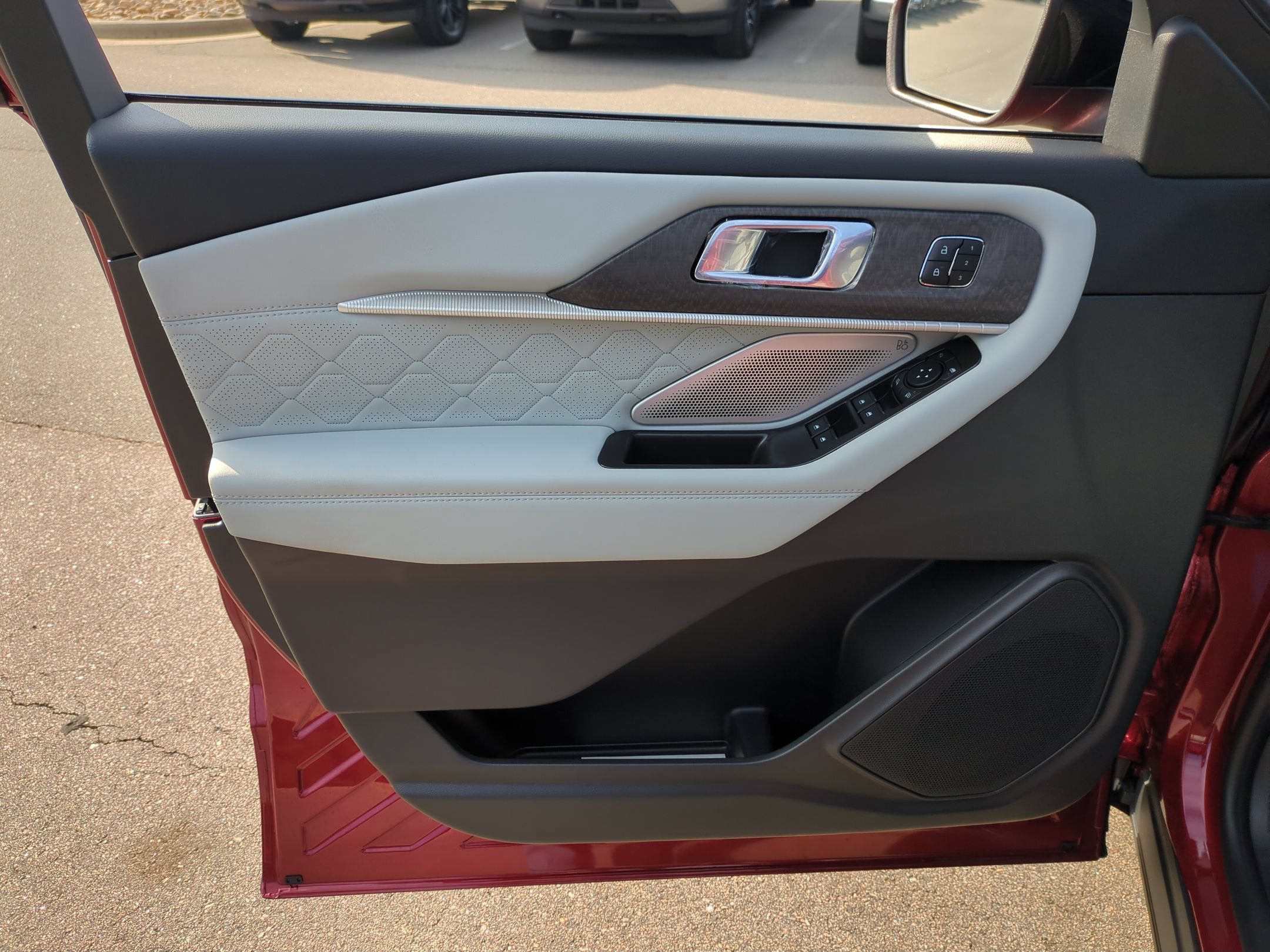 2027 Ford Explorer Platinum