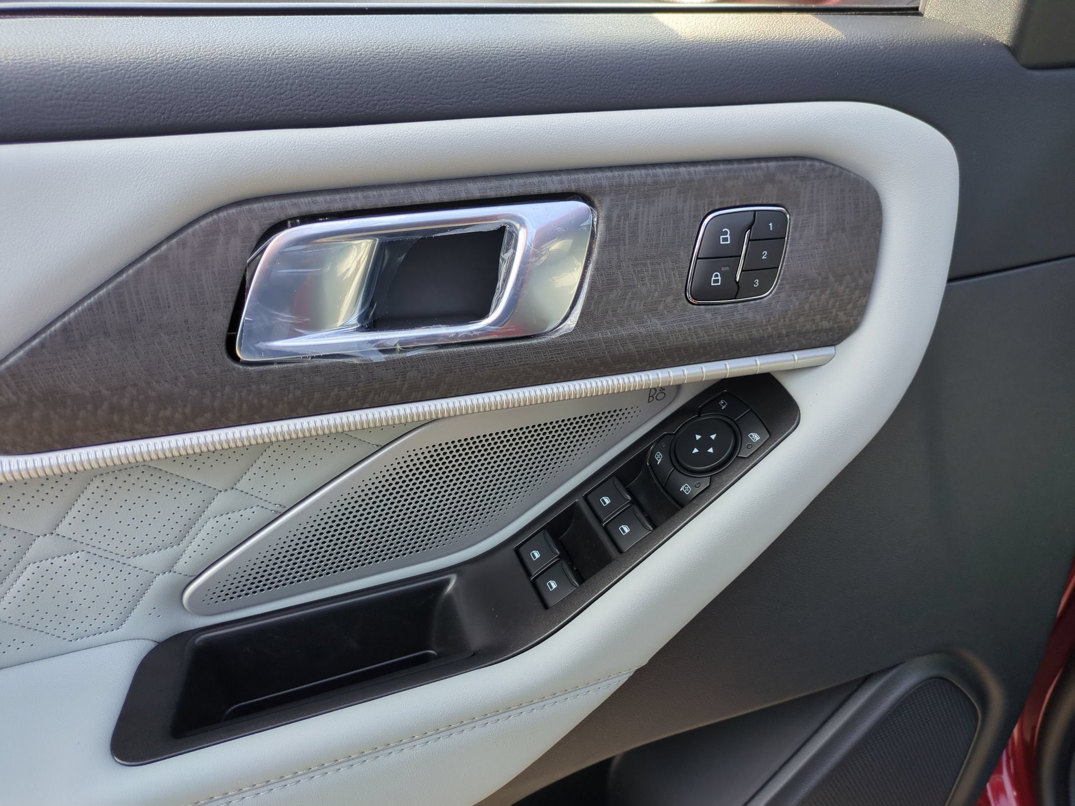 2027 Ford Explorer Platinum