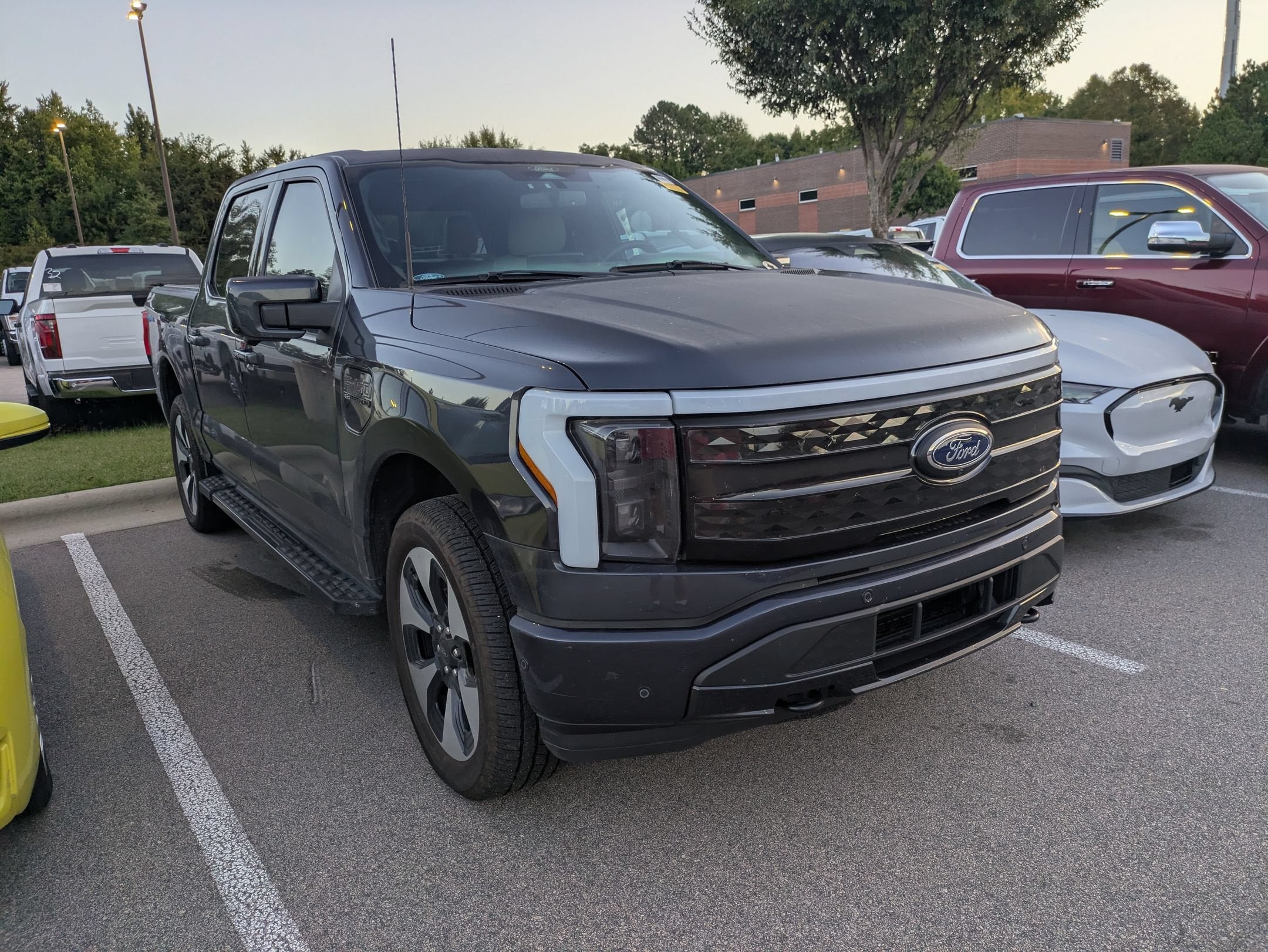 2022 Ford F-150 Lightning Platinum