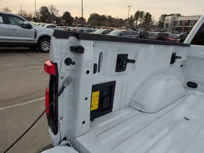 2024 Ford F-150 Lightning LARIAT