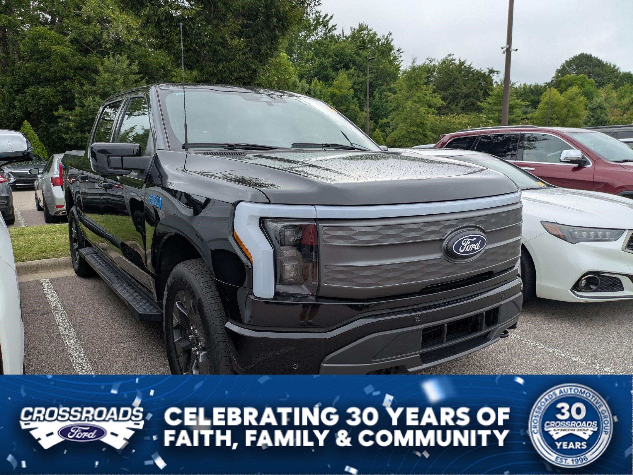 2025 Ford F-150 Lightning LARIAT
