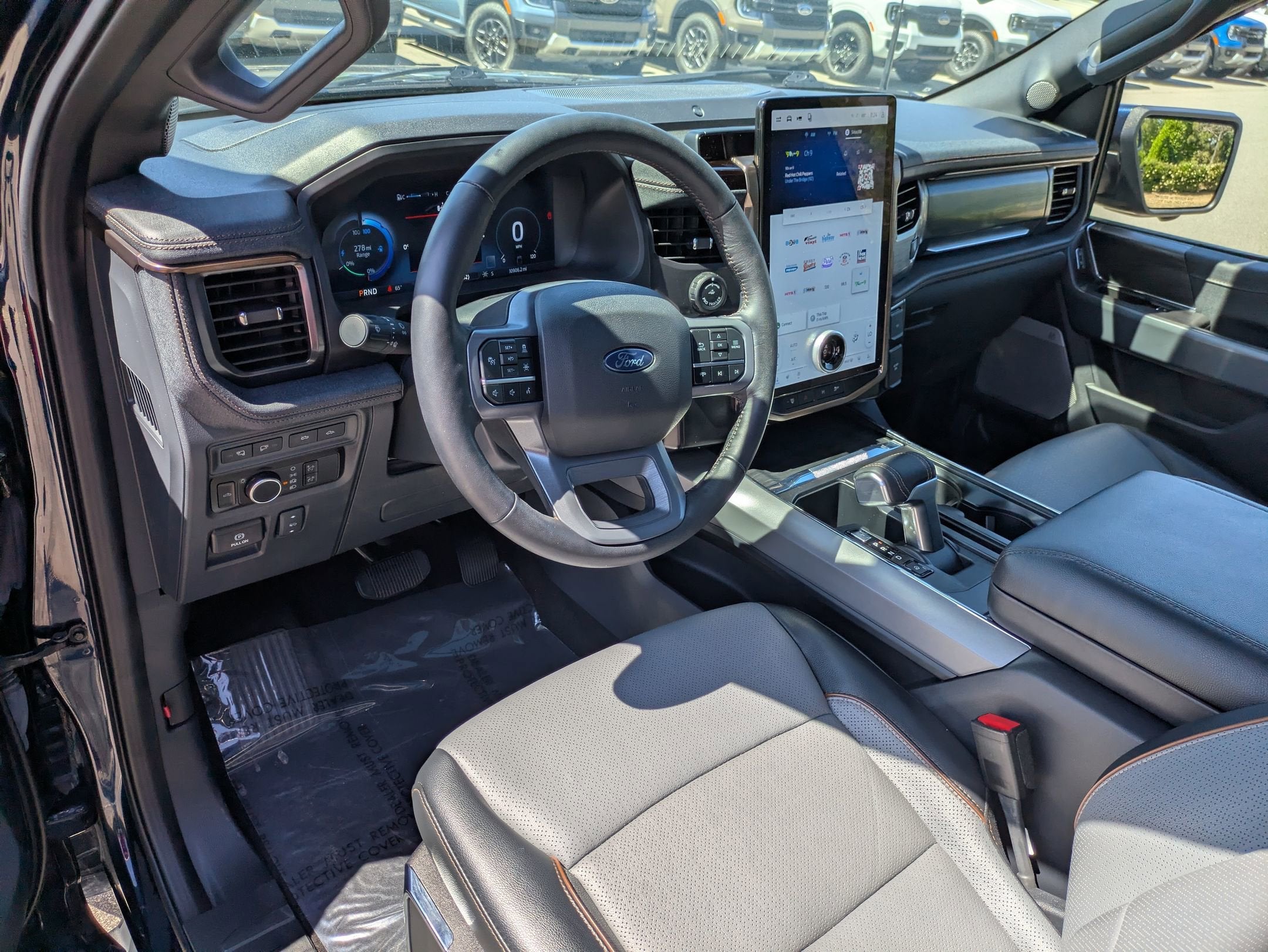 2024 Ford F-150 Lightning LARIAT