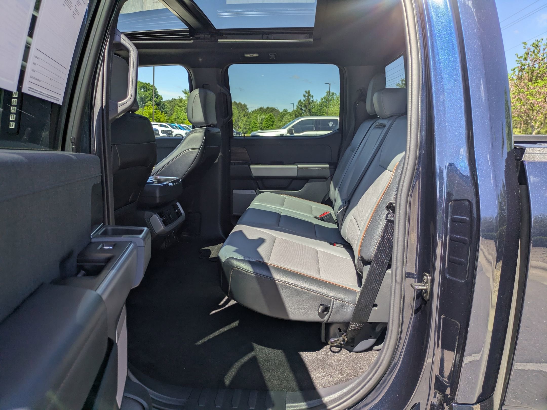 2024 Ford F-150 Lightning LARIAT