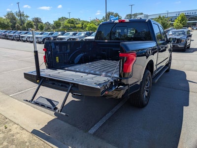 2024 Ford F-150 Lightning LARIAT