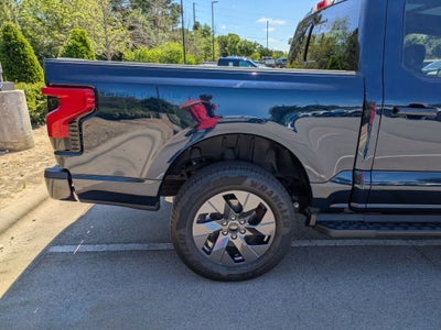 2024 Ford F-150 Lightning LARIAT