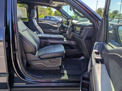 2024 Ford F-150 Lightning LARIAT