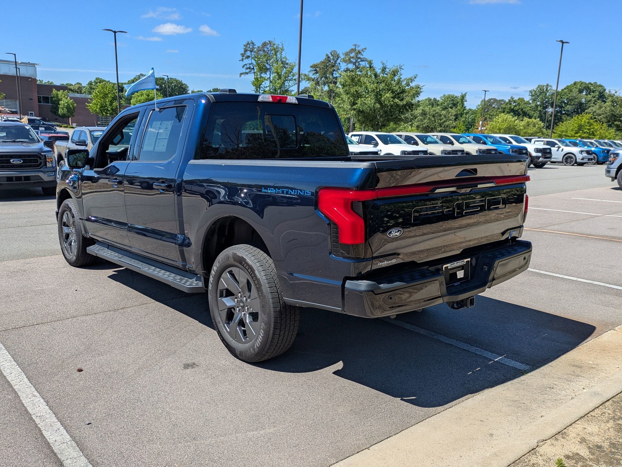 2024 Ford F-150 Lightning LARIAT