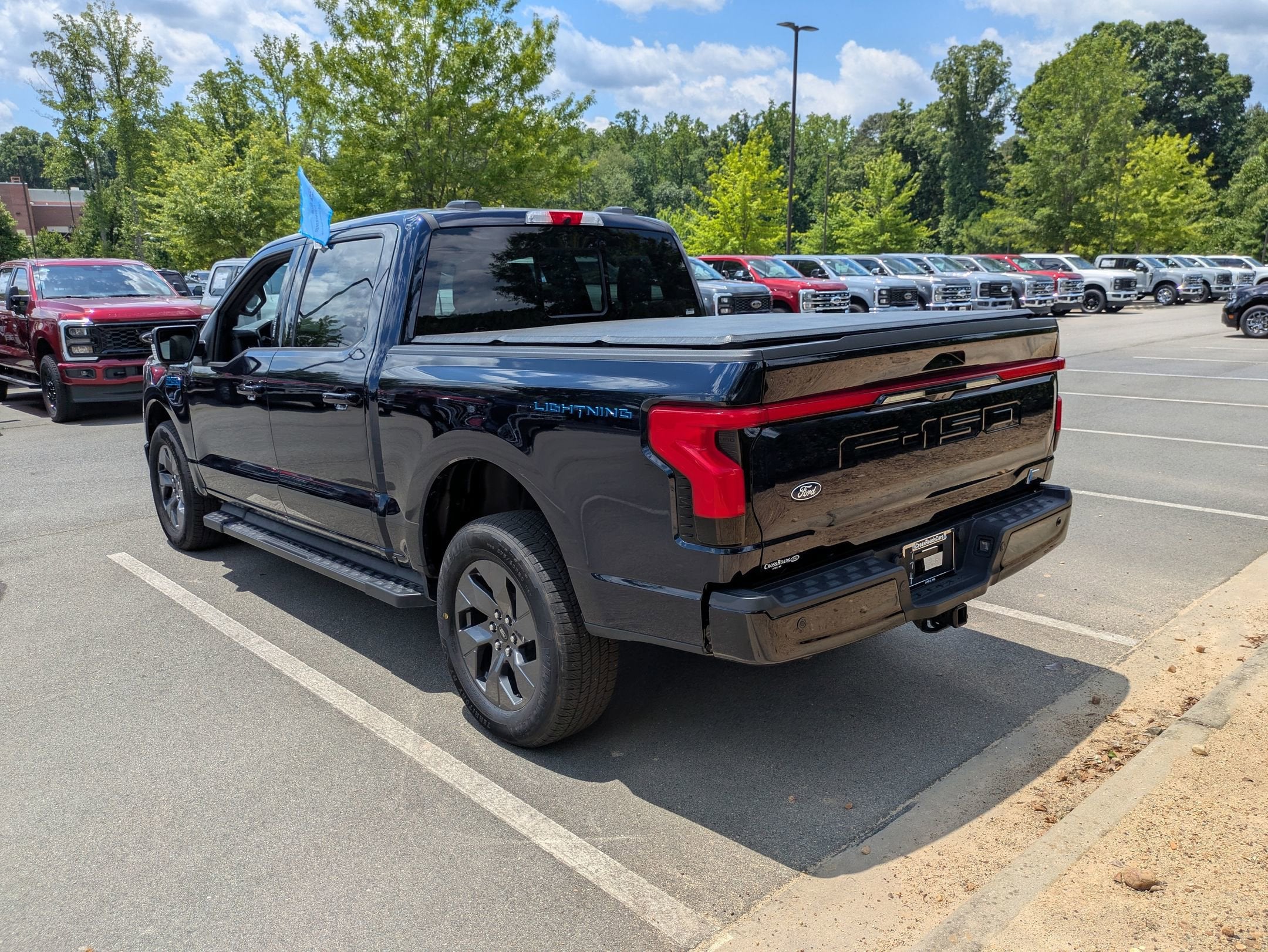 2025 Ford F-150 Lightning LARIAT