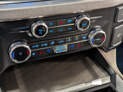 2027 Ford Super Duty F-250 SRW Platinum