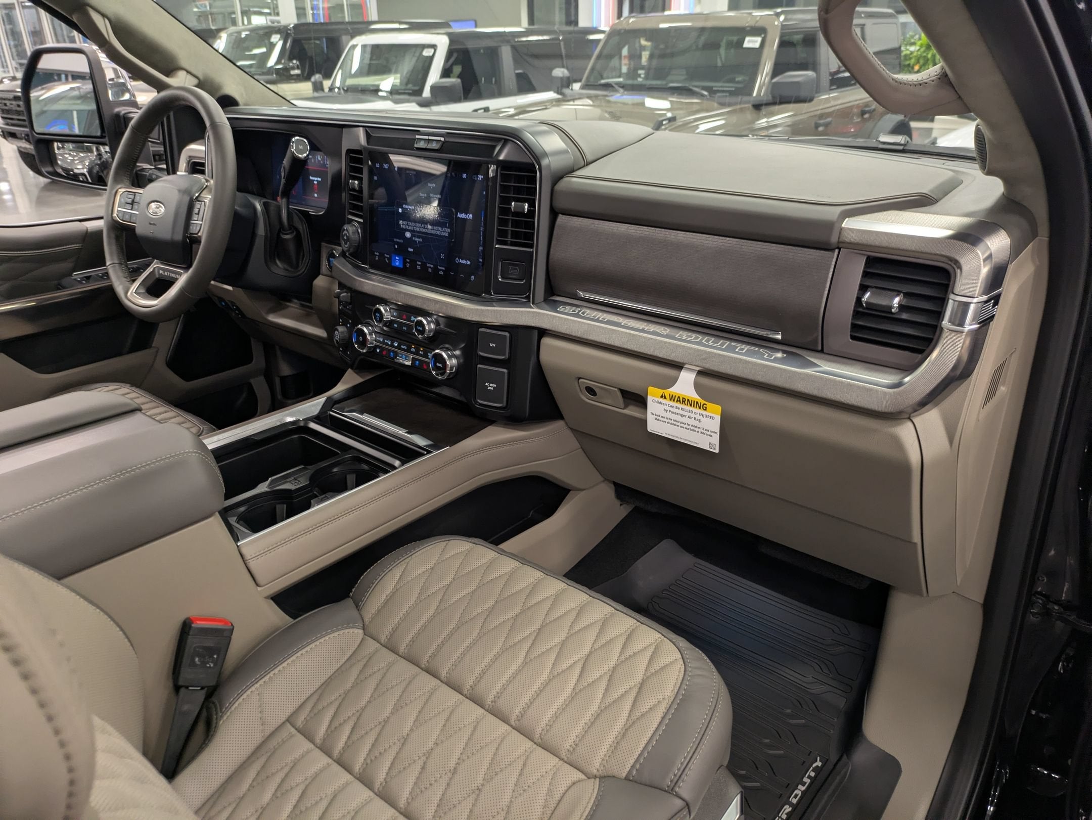 2027 Ford Super Duty F-250 SRW Platinum