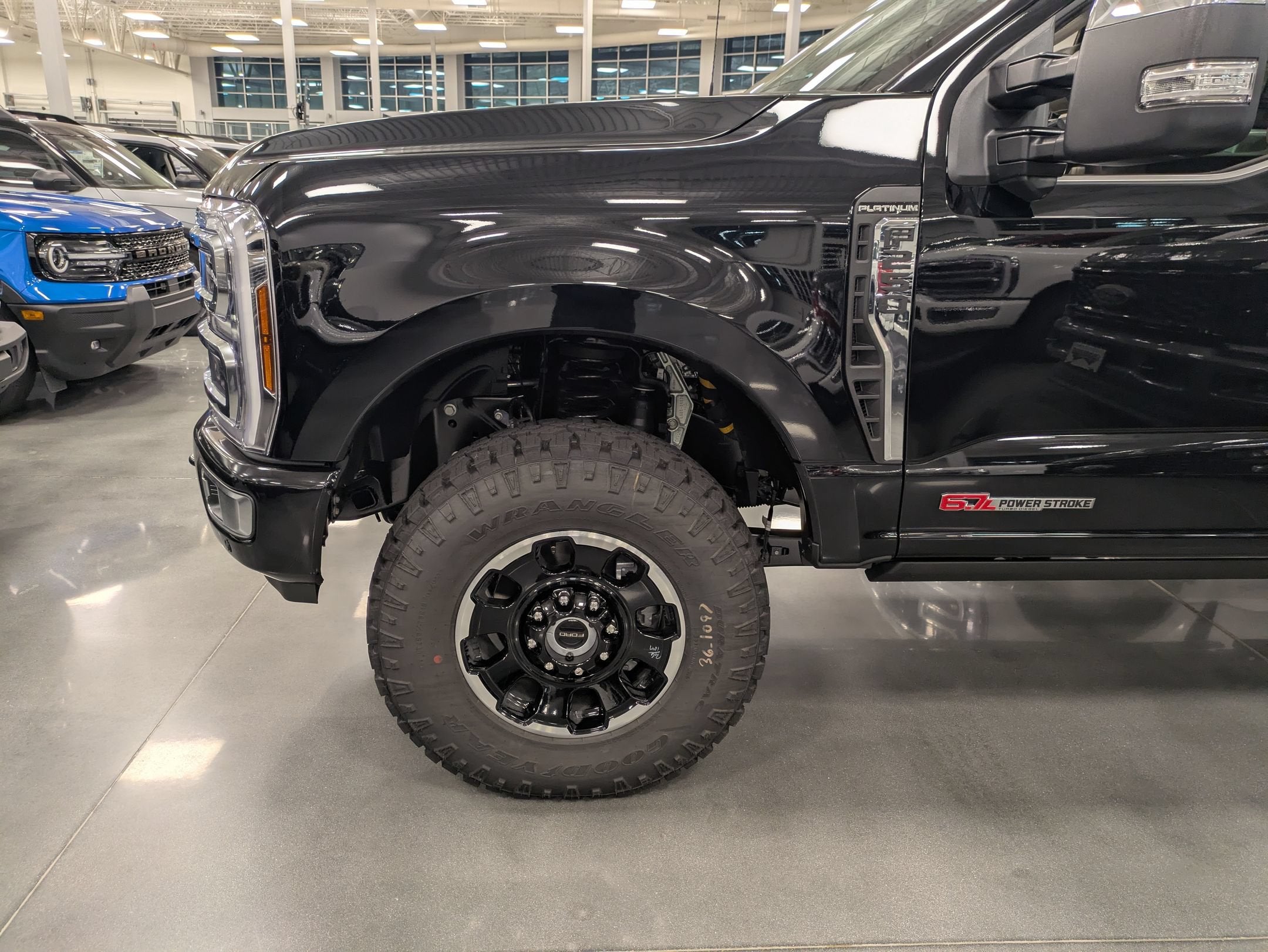 2027 Ford Super Duty F-250 SRW Platinum