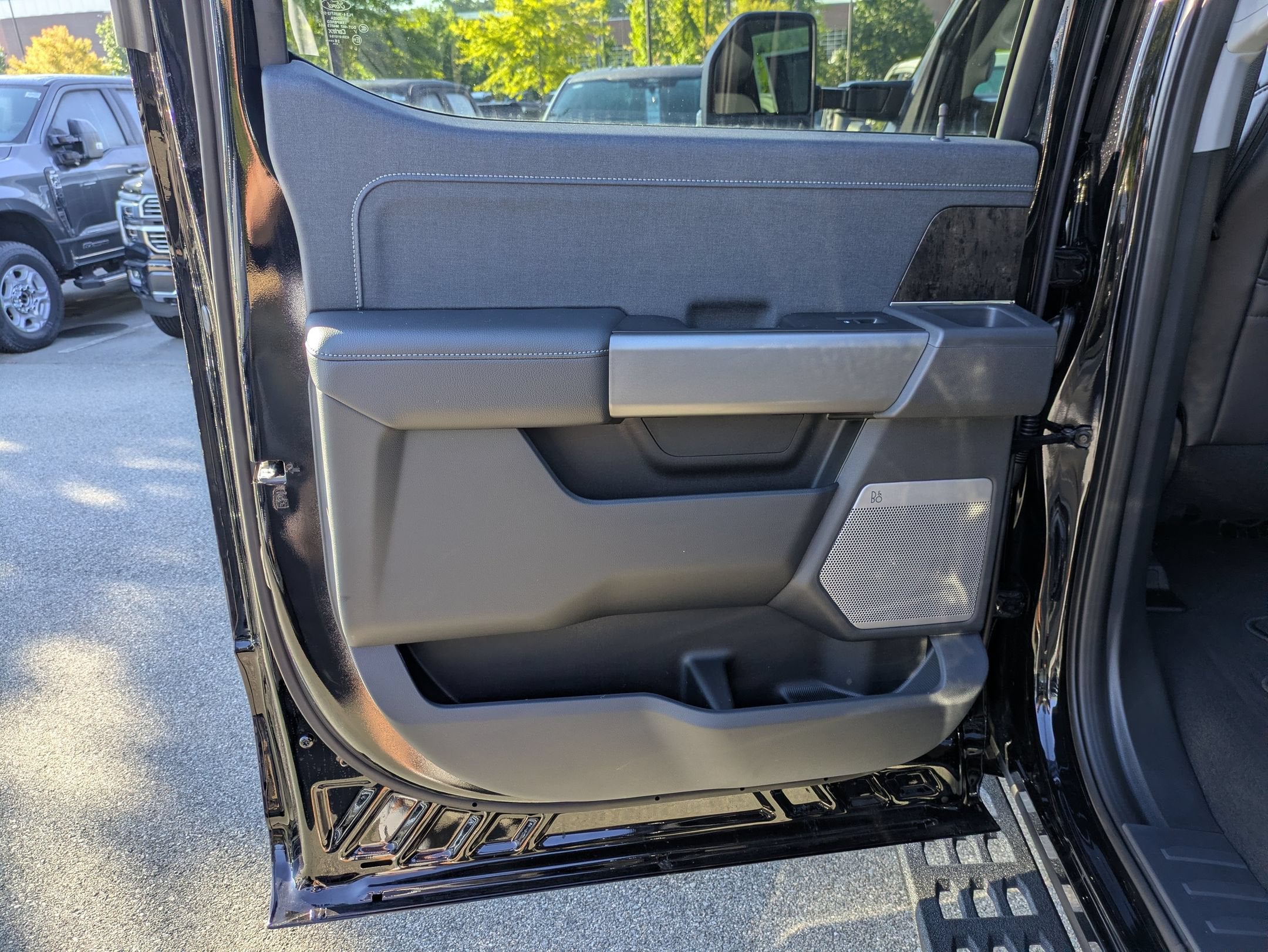 2027 Ford Super Duty F-250 SRW LARIAT