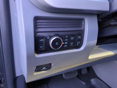 2027 Ford Super Duty F-250 SRW XLT
