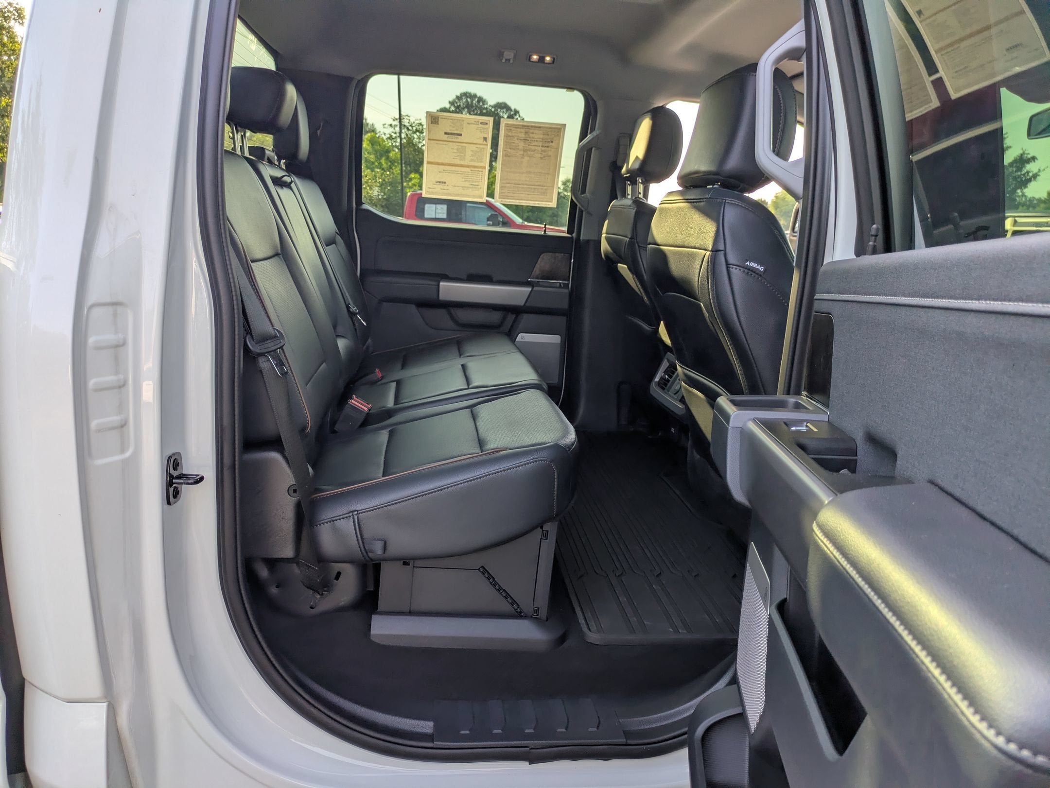 2025 Ford Super Duty F-250 SRW LARIAT