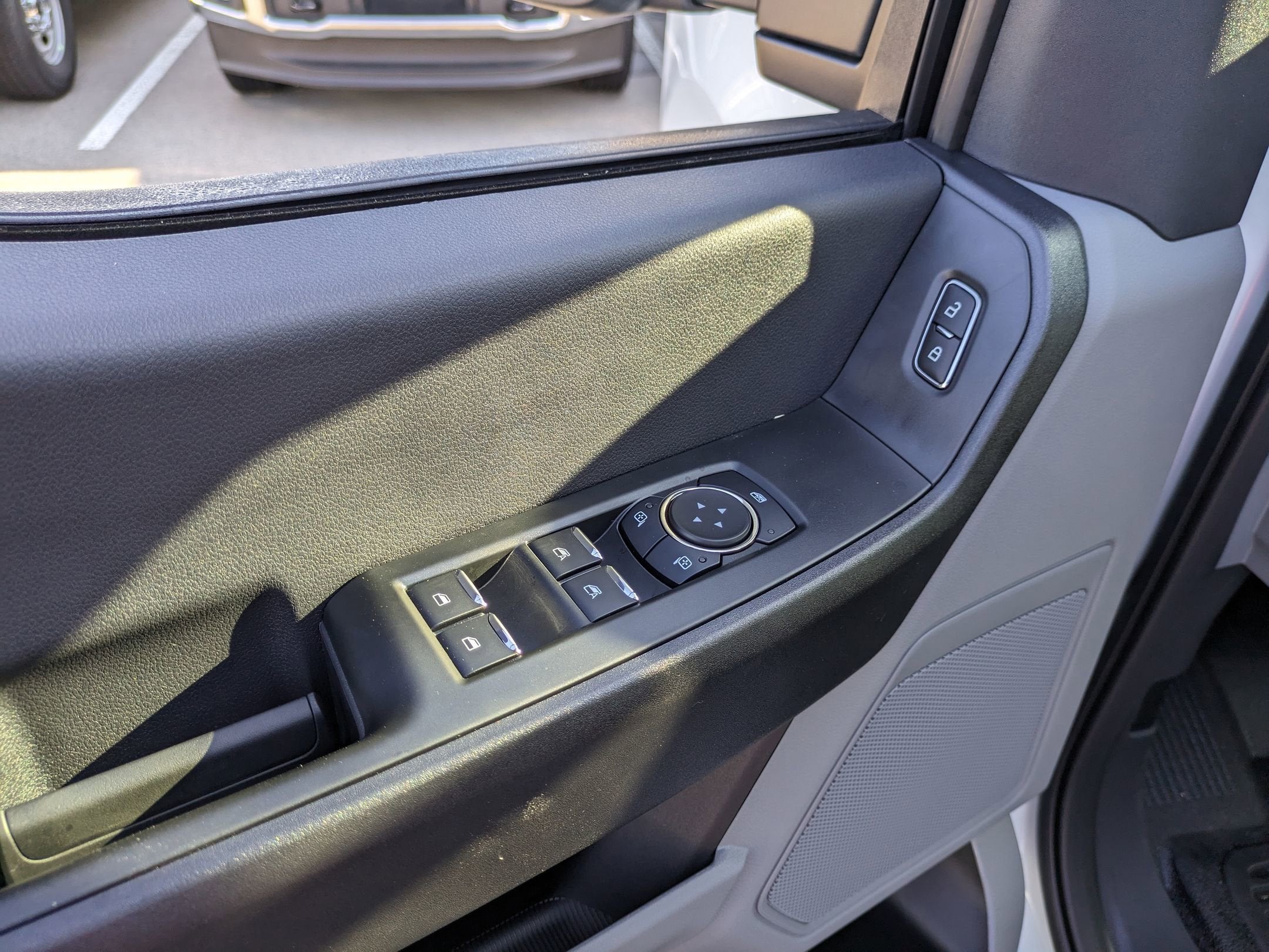 2025 Ford Super Duty F-350 SRW XL