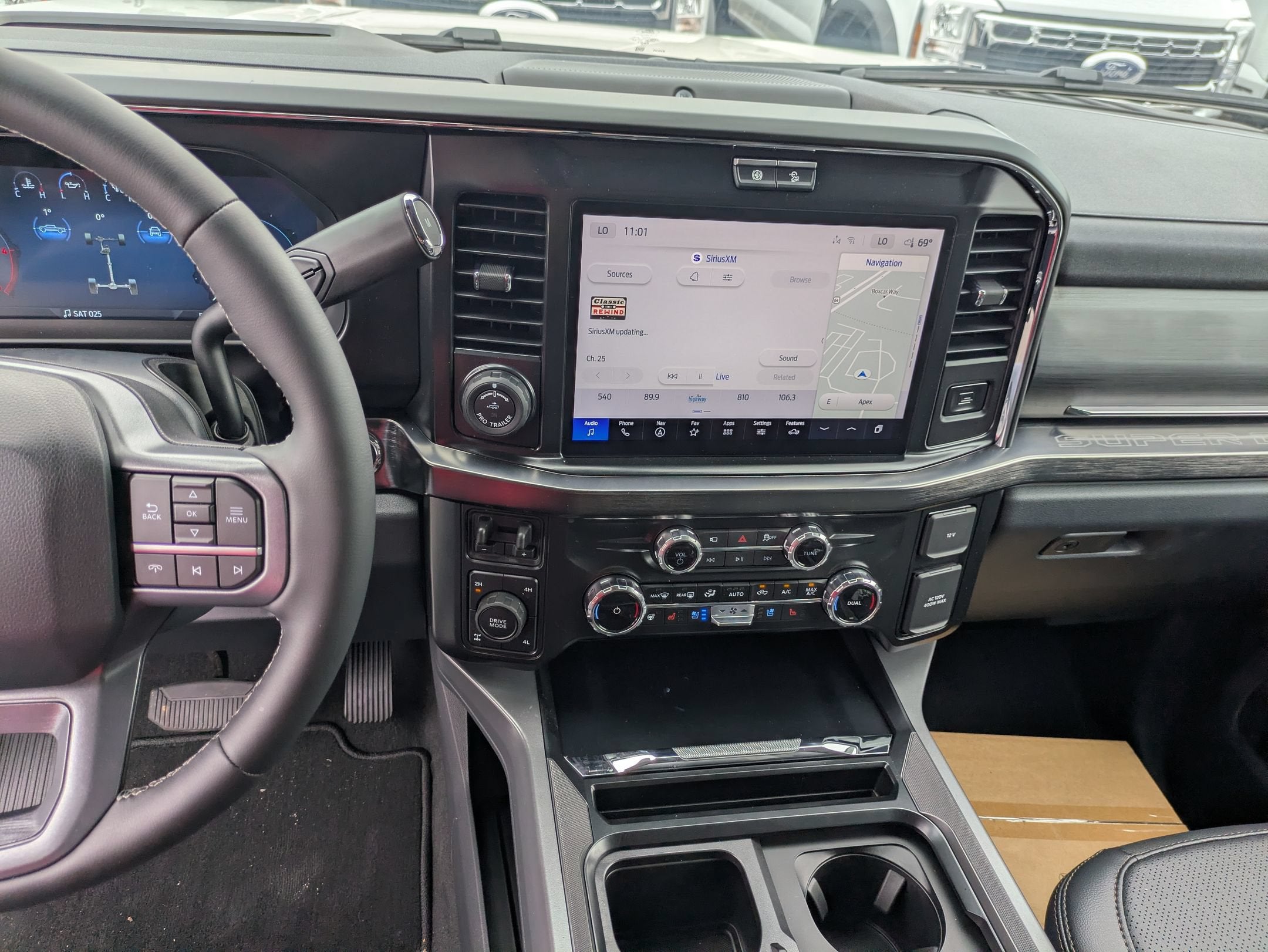 2026 Ford Super Duty F-350 SRW LARIAT