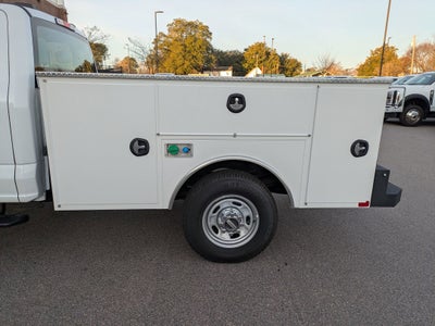 2025 Ford Super Duty F-350 SRW XL