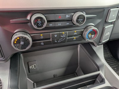 2027 Ford Super Duty F-350 SRW XLT