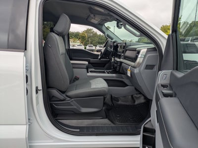 2027 Ford Super Duty F-350 SRW XLT