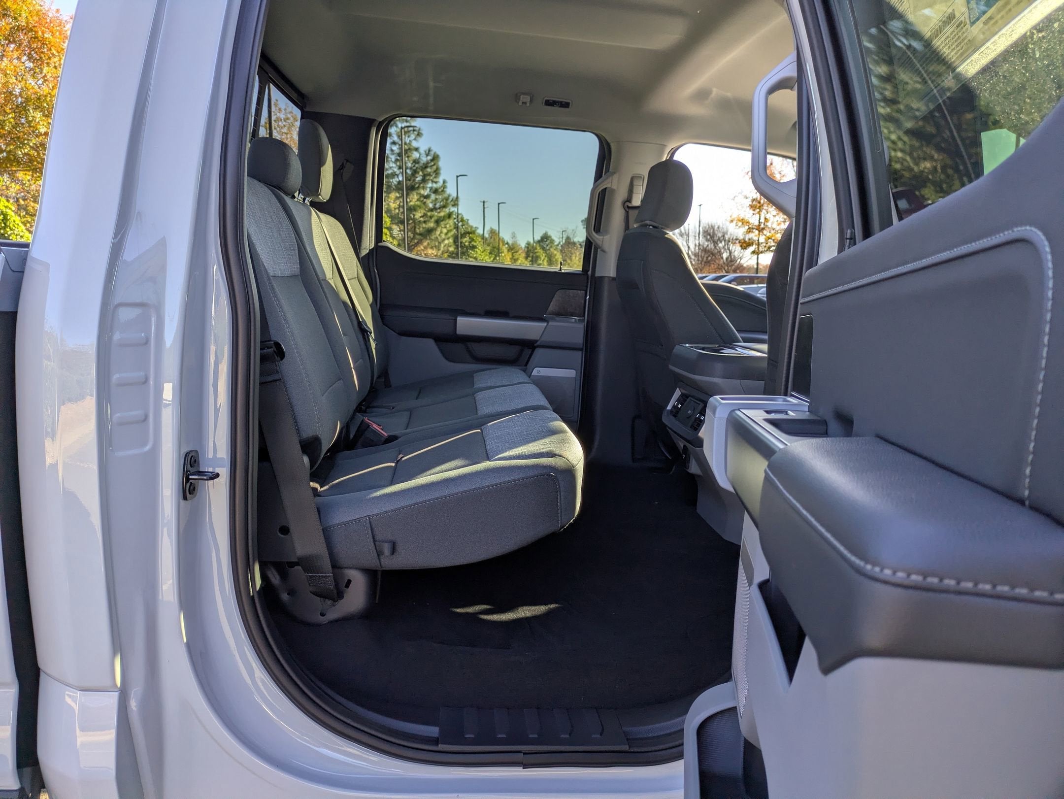 2026 Ford Super Duty F-350 SRW XLT