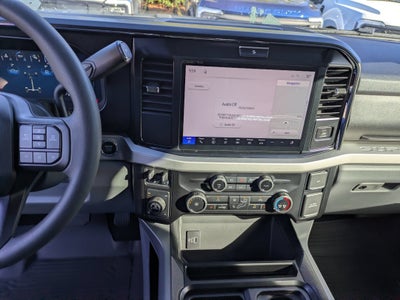 2027 Ford Super Duty F-350 SRW XLT