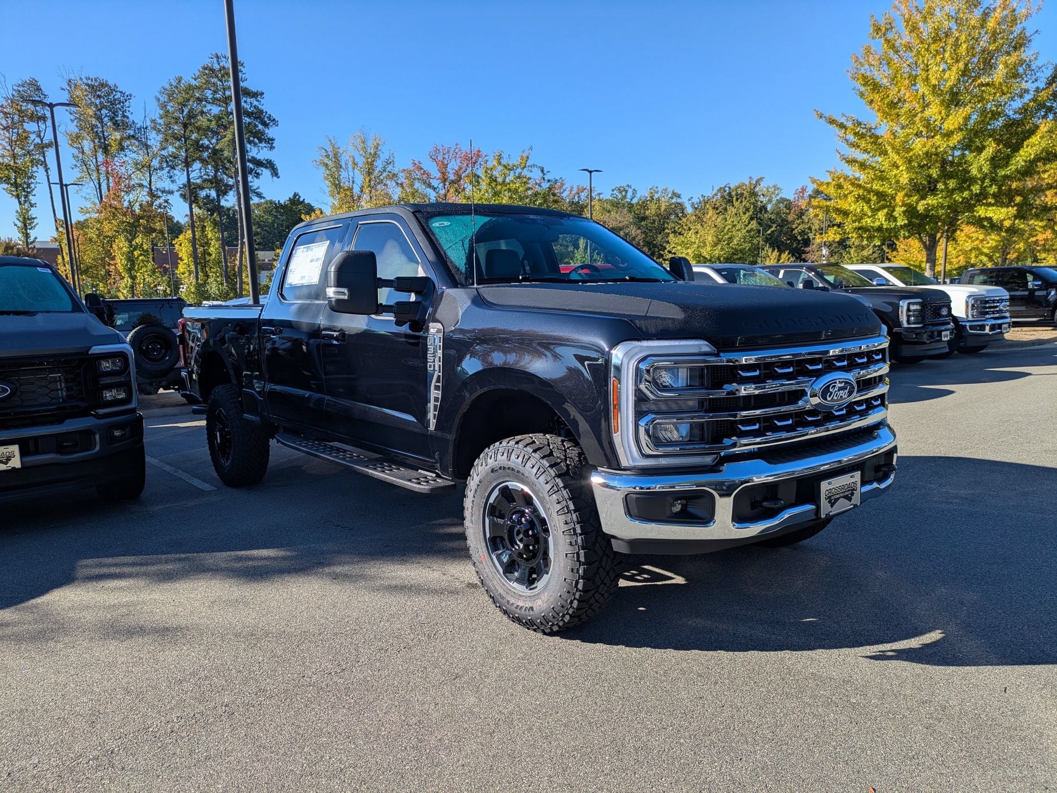 2027 Ford Super Duty F-350 SRW XLT