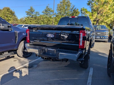 2027 Ford Super Duty F-350 SRW XLT