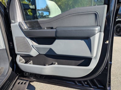 2027 Ford Super Duty F-350 SRW XLT